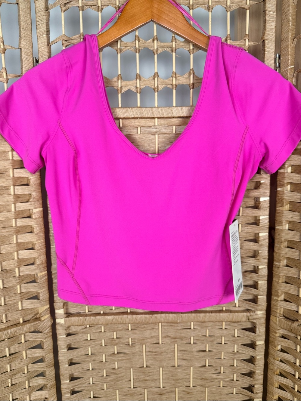 lululemon athletica Women's Bright Pink Crop Top